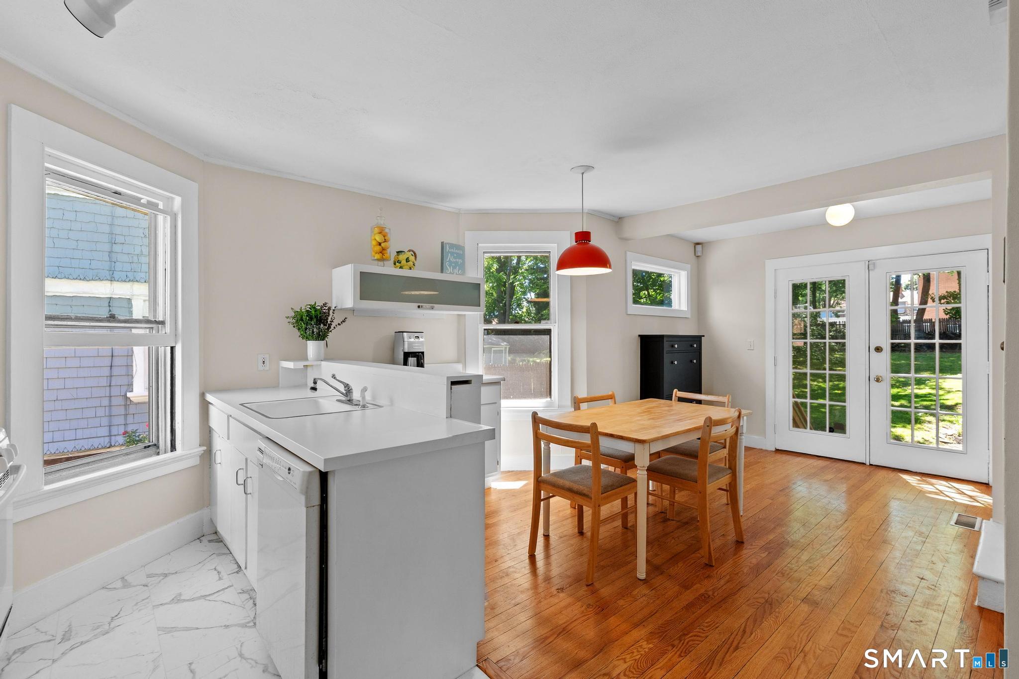 87 Kenyon Street Hartford CT 06105