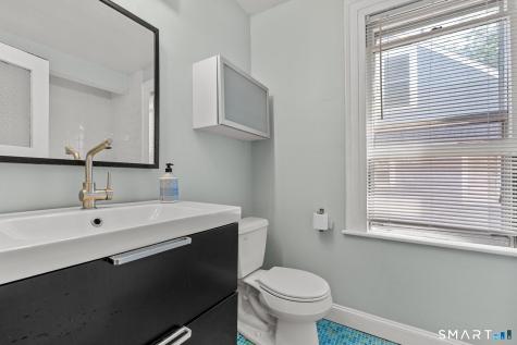 87 Kenyon Street Hartford CT 06105