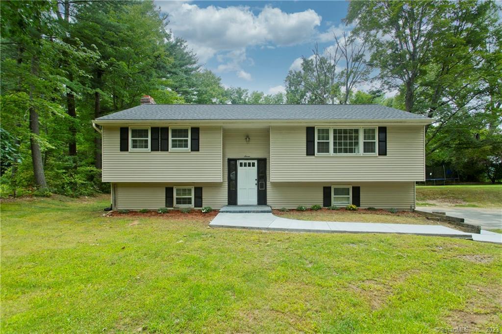 7 Woodcliff Drive Granby CT 06035