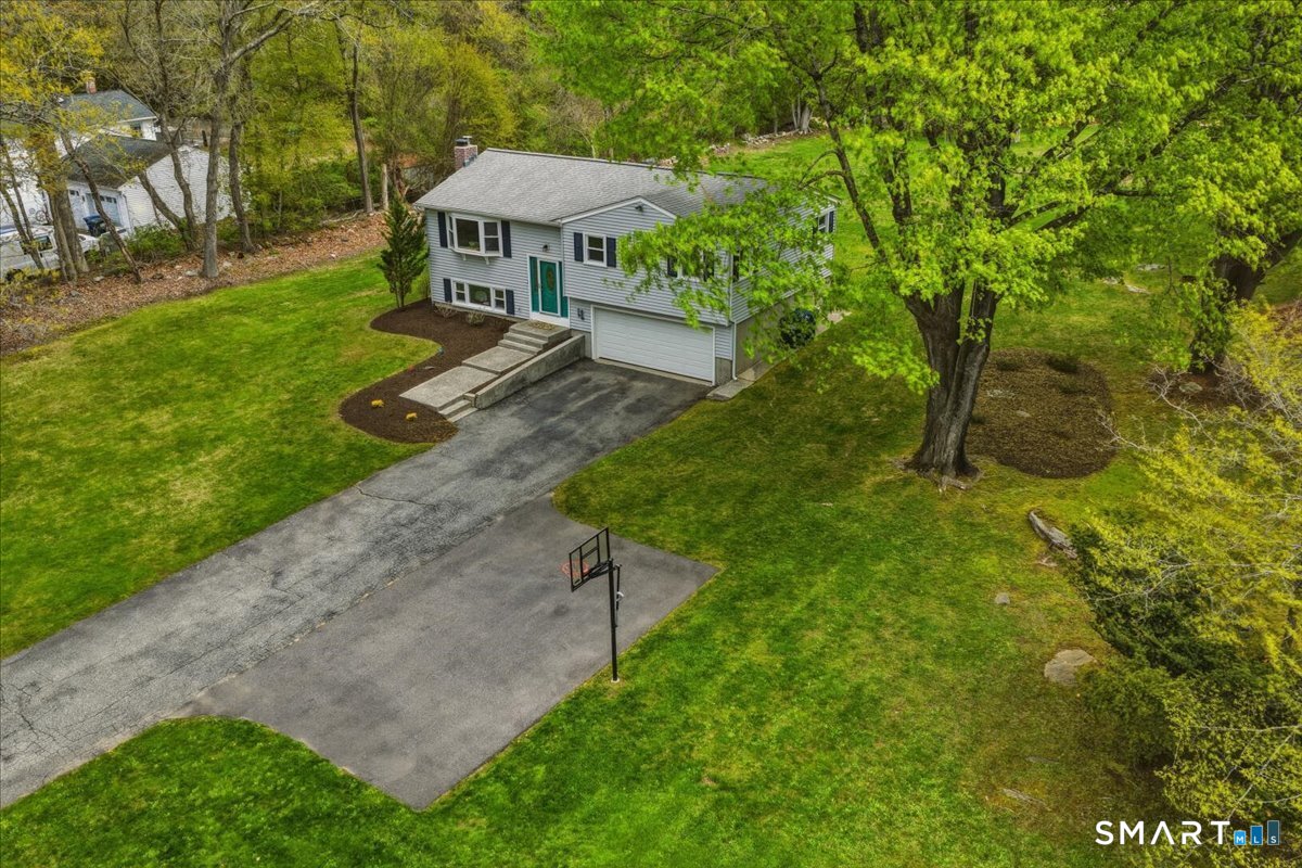 946 Shewville Road Ledyard CT 06339
