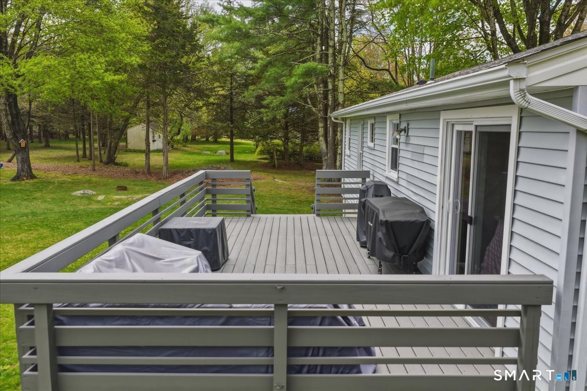 946 Shewville Road Ledyard CT 06339