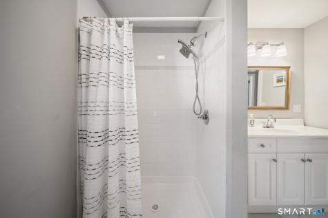 51 Home Place Branford CT 06405