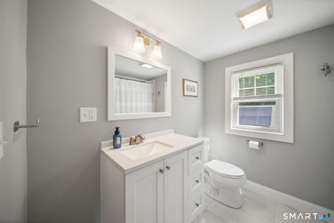 51 Home Place Branford CT 06405
