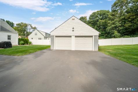 51 Home Place Branford CT 06405