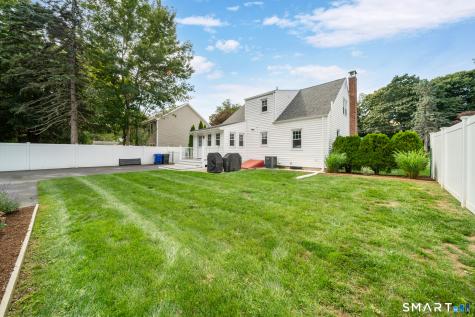 51 Home Place Branford CT 06405