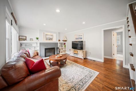51 Home Place Branford CT 06405
