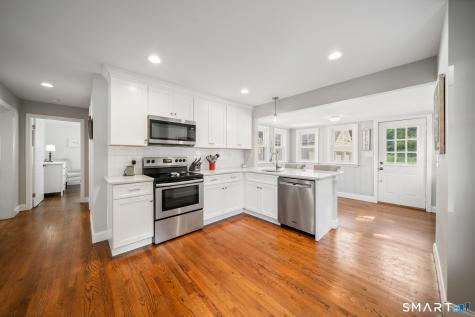 51 Home Place Branford CT 06405