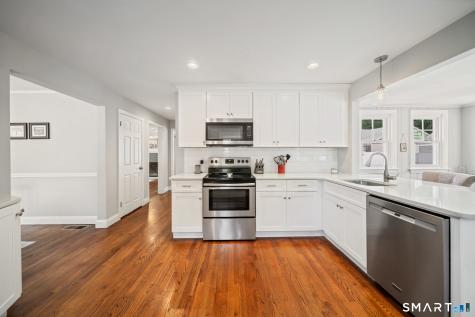 51 Home Place Branford CT 06405
