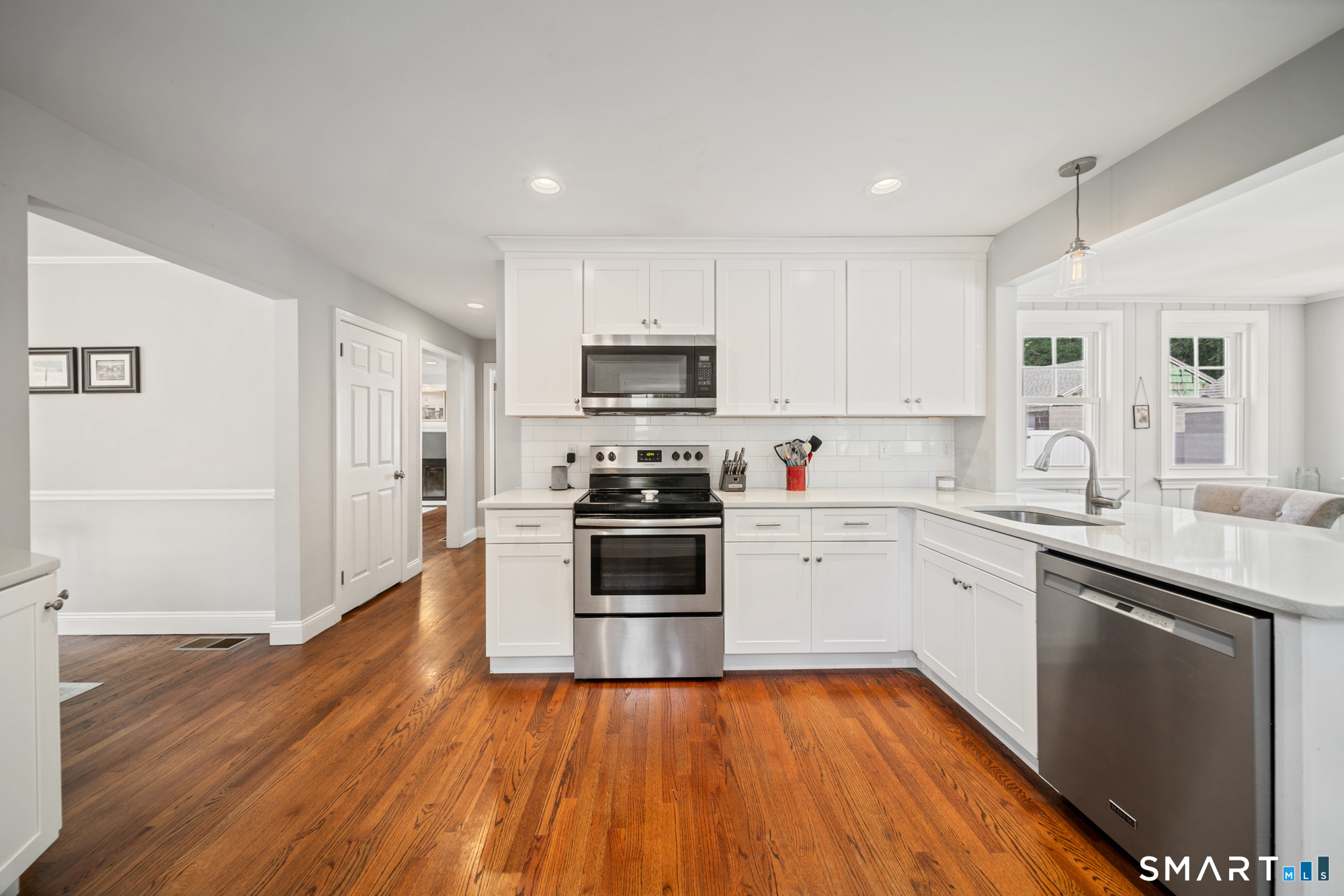 51 Home Place Branford CT 06405