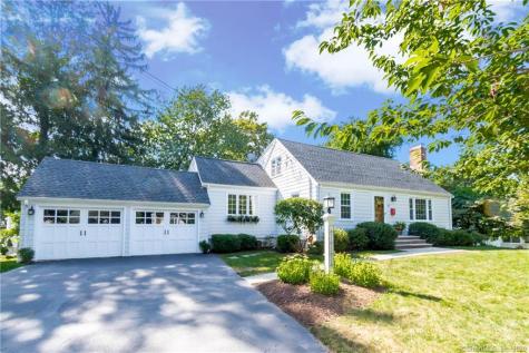 97 University Drive Fairfield CT 06824