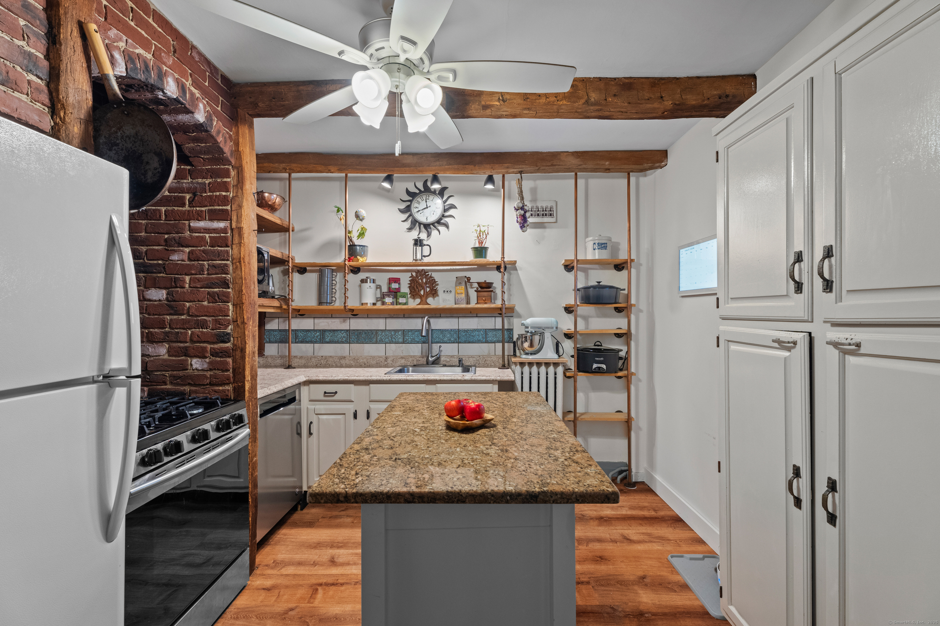 209 Main Street Deep River CT 06417