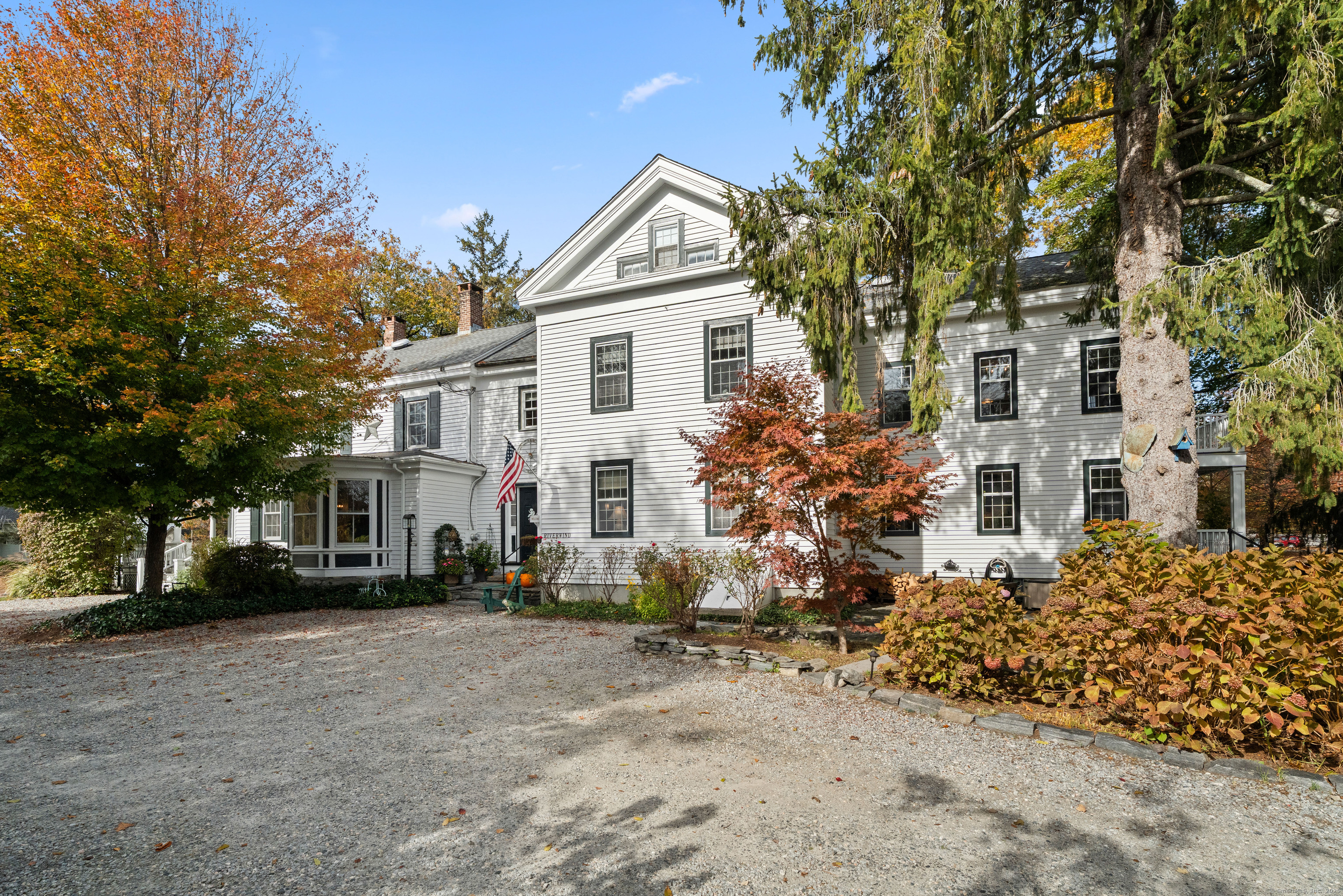 209 Main Street Deep River CT 06417