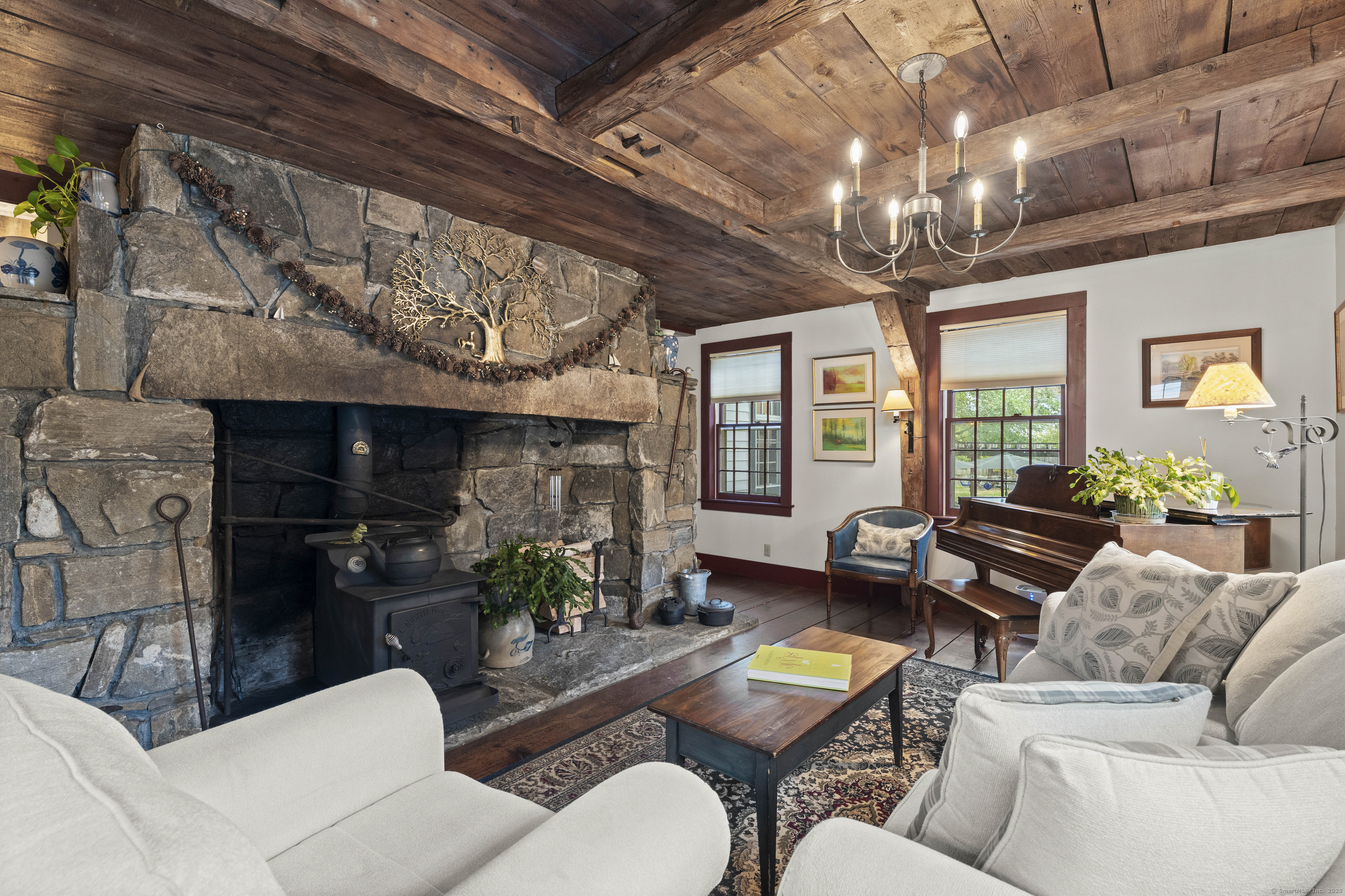 209 Main Street Deep River CT 06417