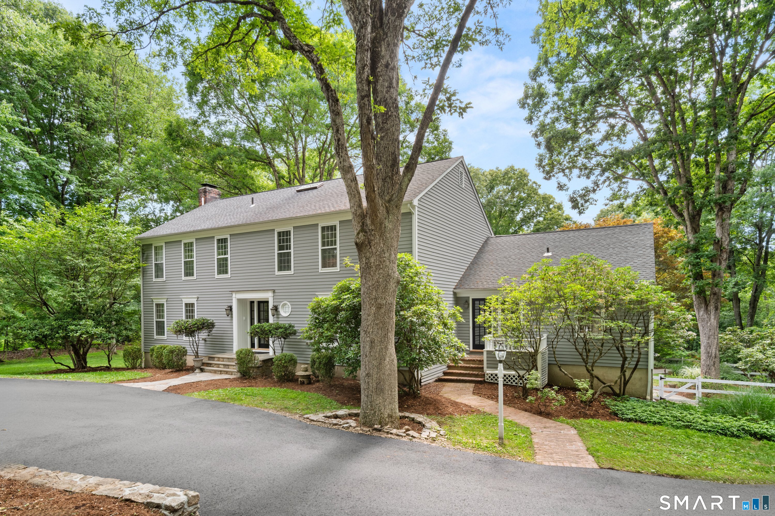32 Silver Ridge Common Weston CT 06883