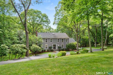 32 Silver Ridge Common Weston CT 06883