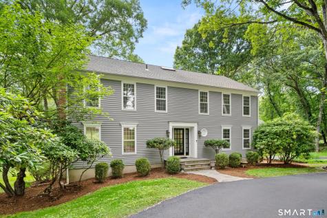 32 Silver Ridge Common Weston CT 06883