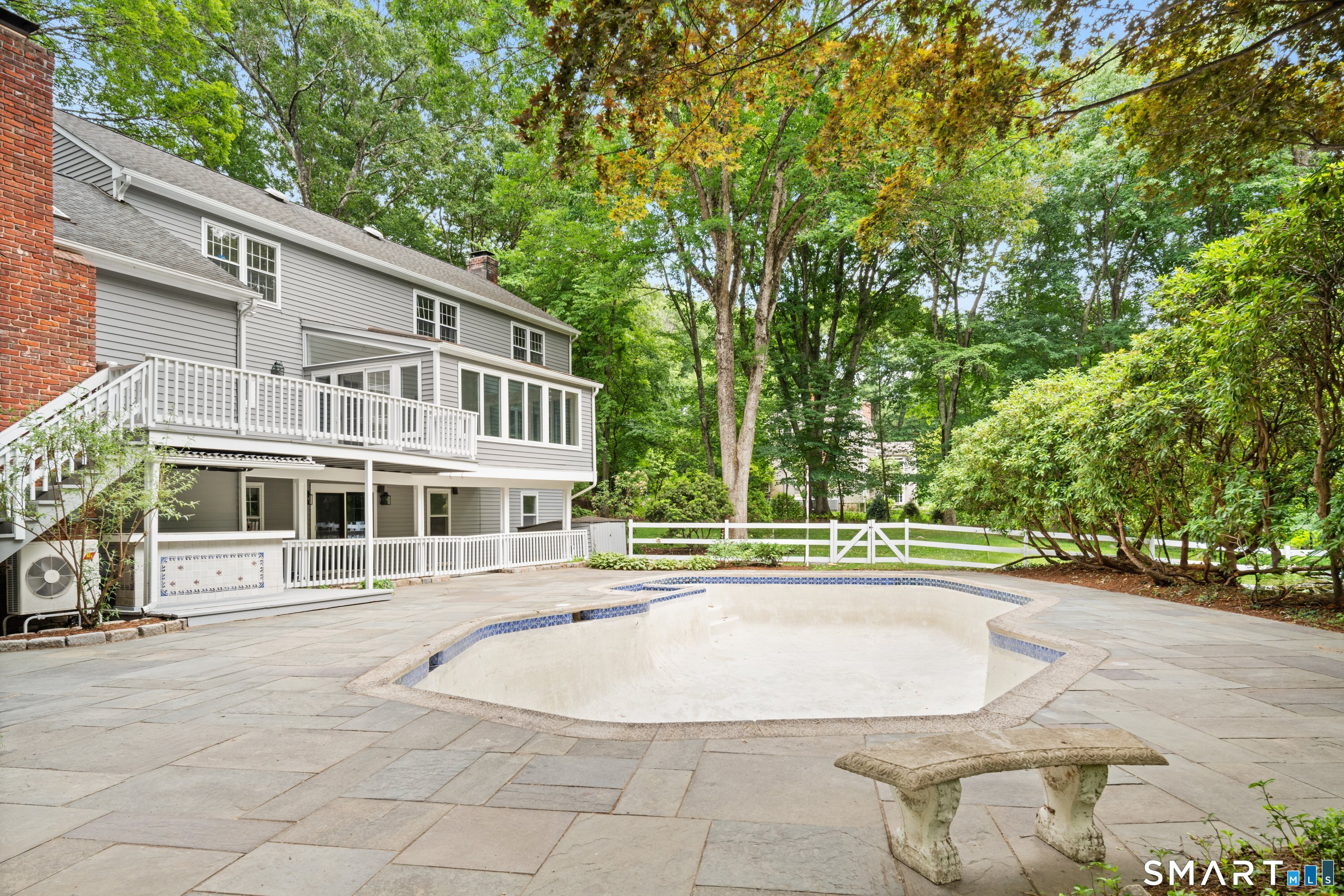 32 Silver Ridge Common Weston CT 06883