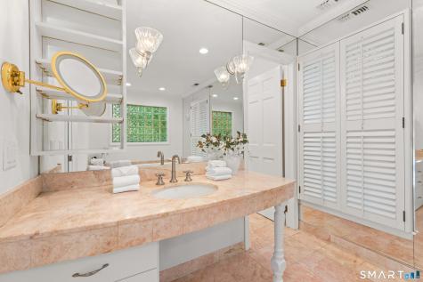 32 Silver Ridge Common Weston CT 06883