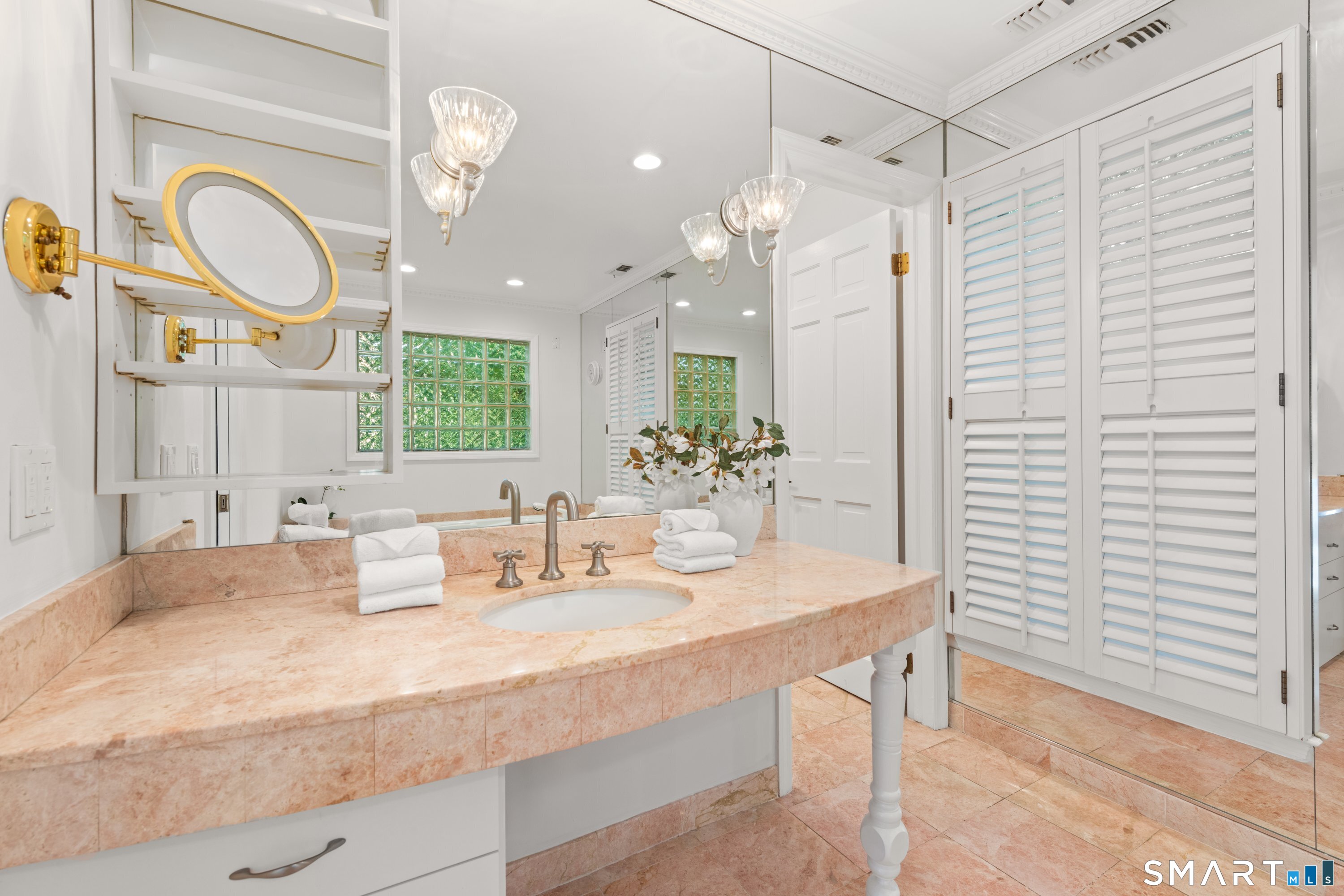 32 Silver Ridge Common Weston CT 06883