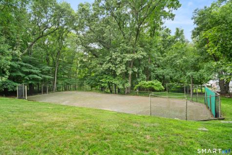 32 Silver Ridge Common Weston CT 06883