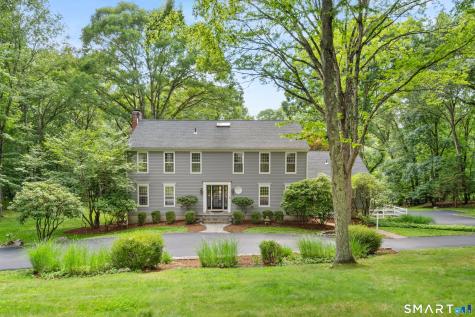 32 Silver Ridge Common Weston CT 06883