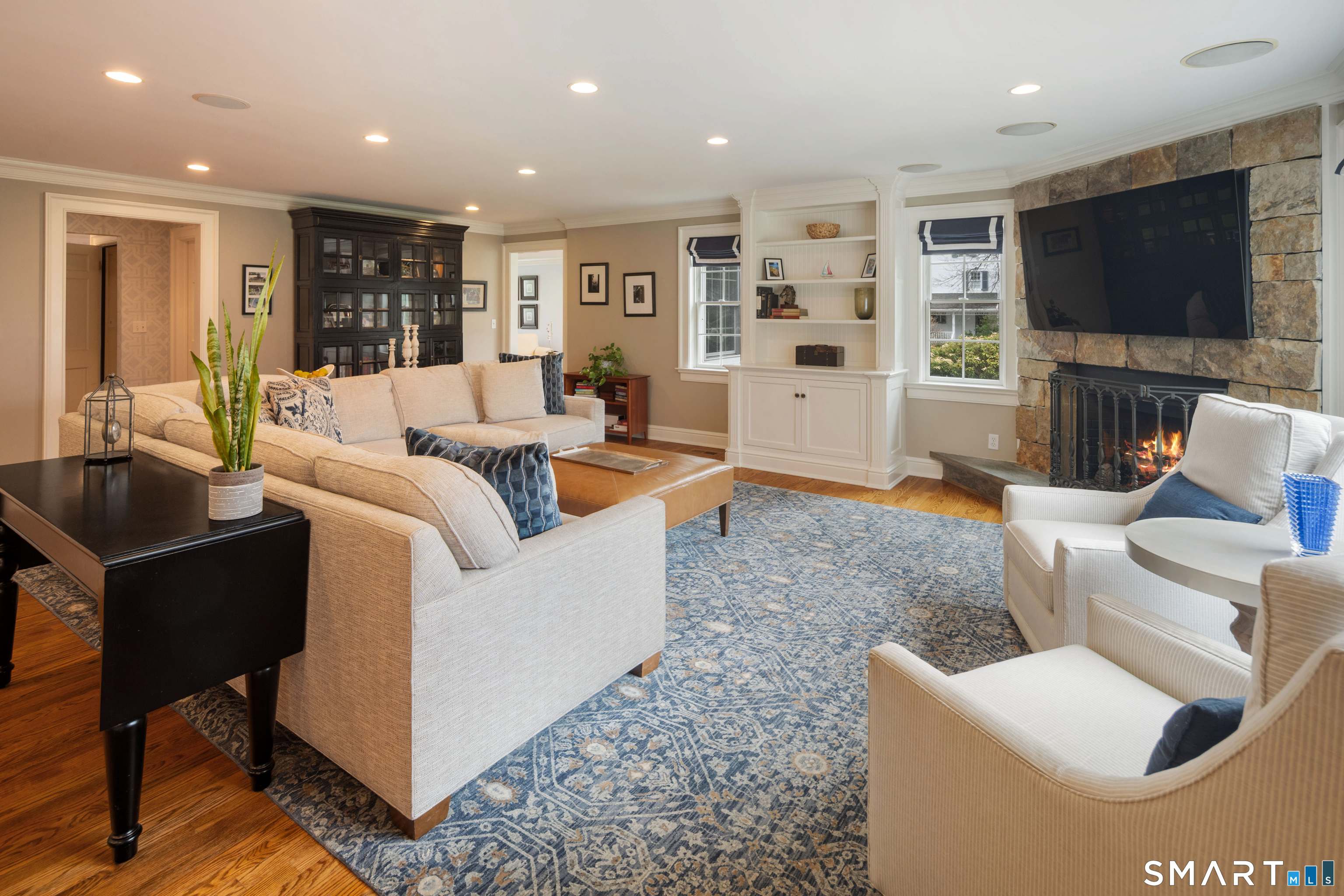 35 Danvers Lane New Canaan CT 06840