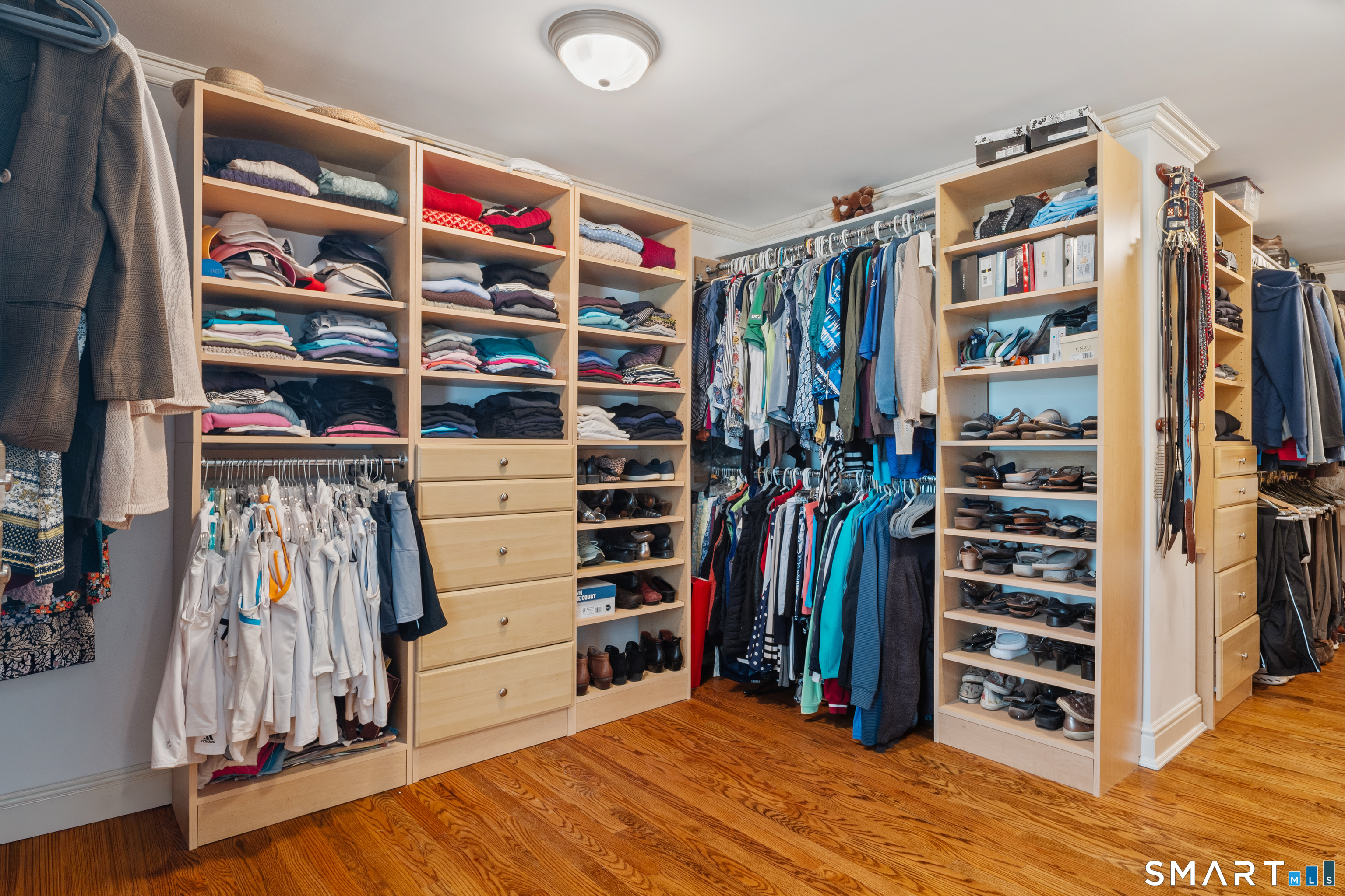 35 Danvers Lane New Canaan CT 06840
