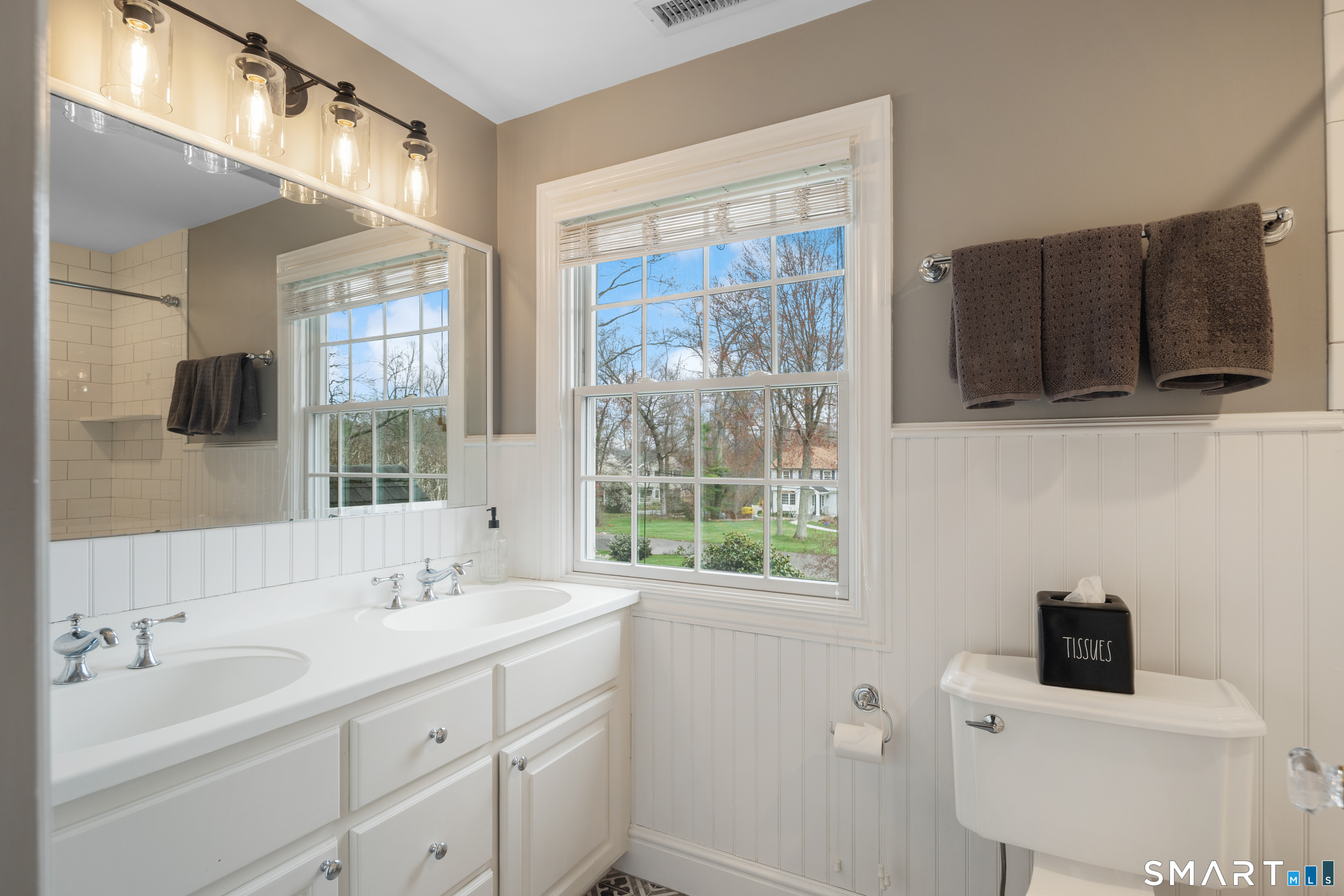35 Danvers Lane New Canaan CT 06840