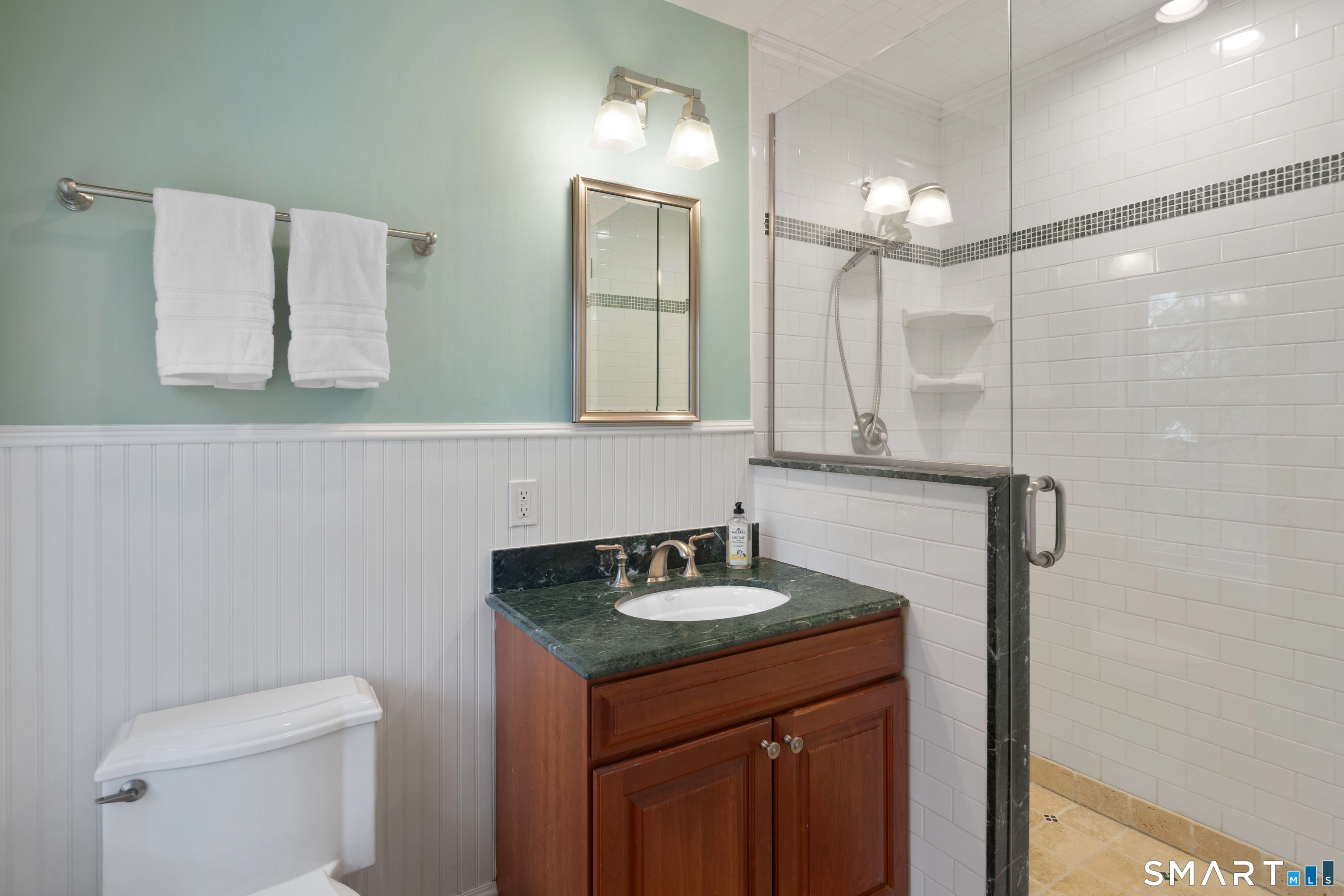 35 Danvers Lane New Canaan CT 06840