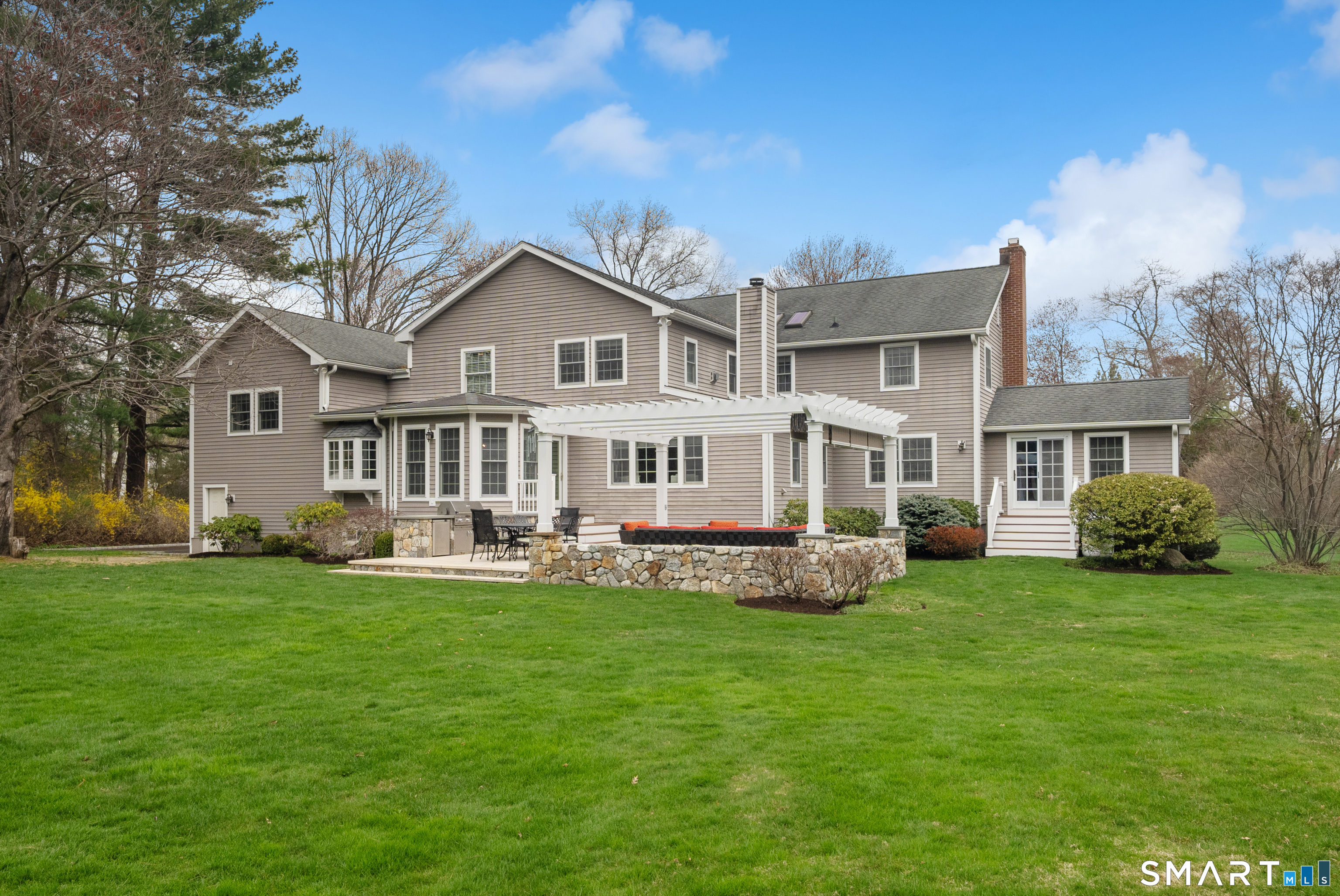 35 Danvers Lane New Canaan CT 06840