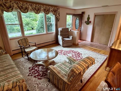 25 Noahs Ln Extension Norwalk CT 06851