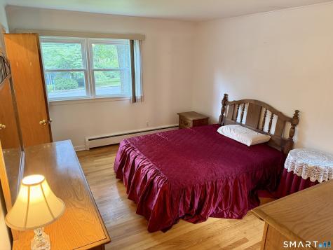 25 Noahs Ln Extension Norwalk CT 06851