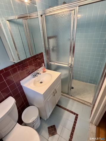 25 Noahs Ln Extension Norwalk CT 06851