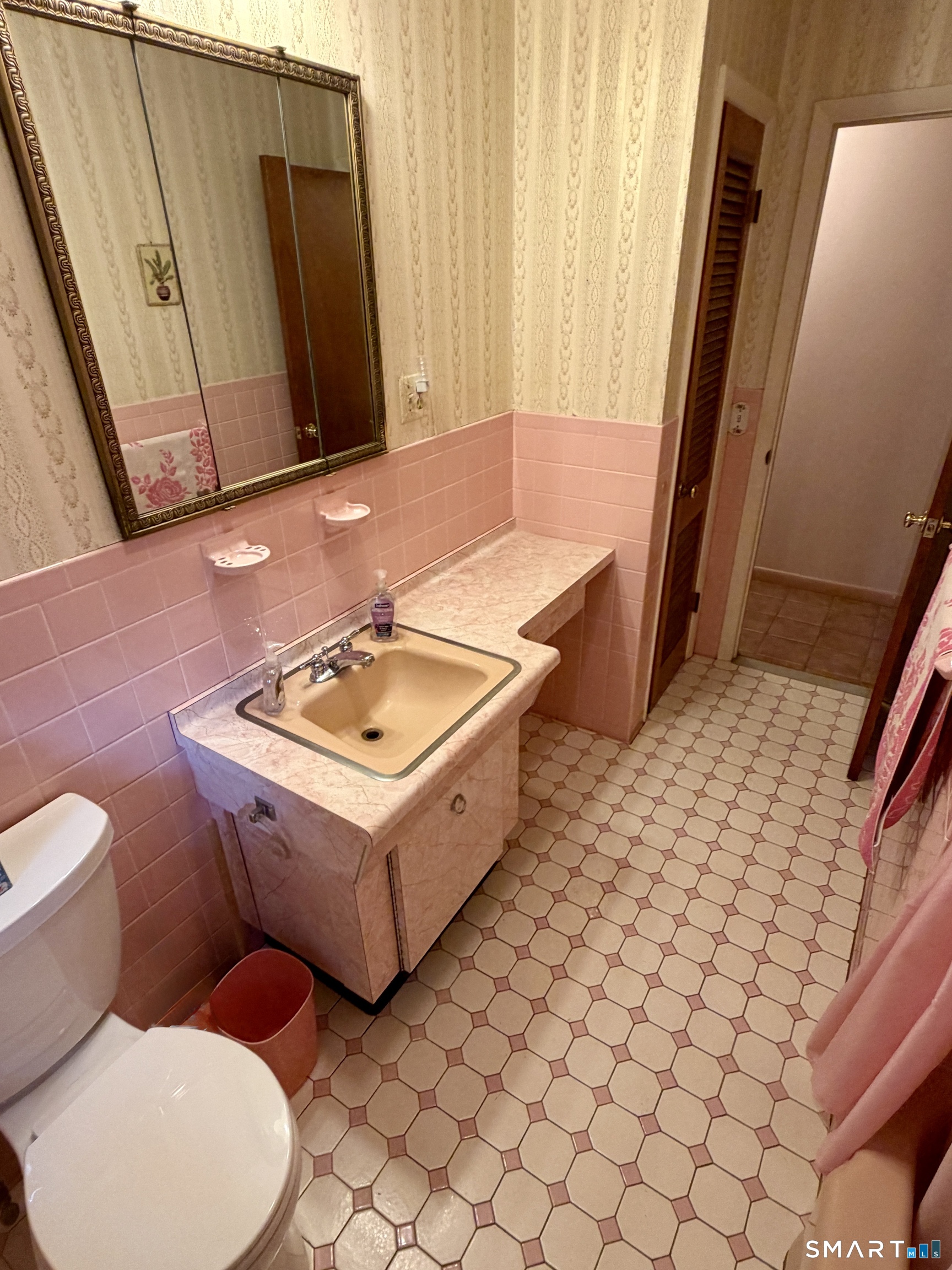 25 Noahs Ln Extension Norwalk CT 06851