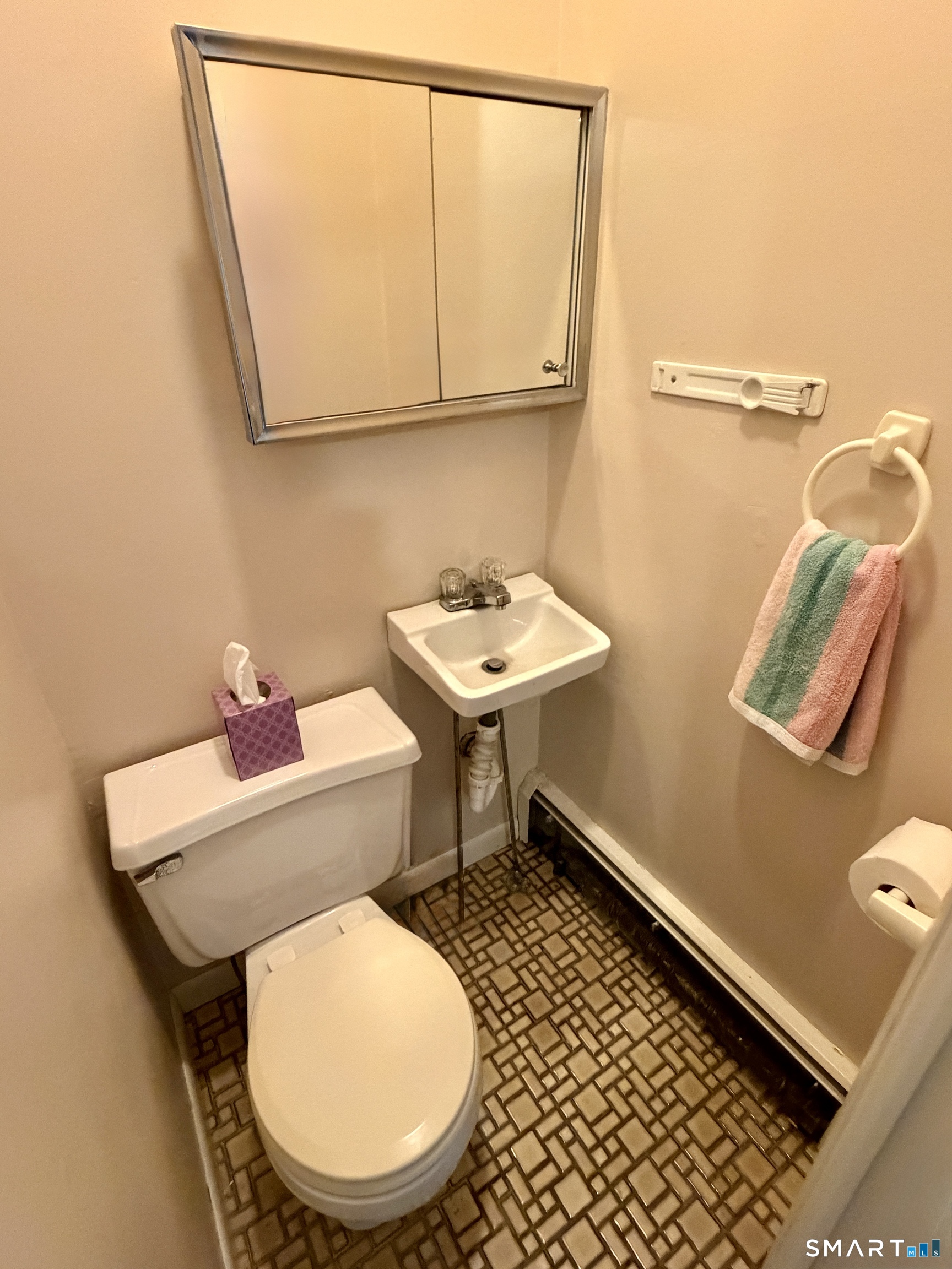 25 Noahs Ln Extension Norwalk CT 06851