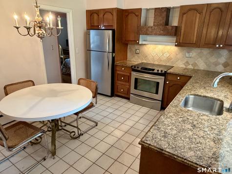25 Noahs Ln Extension Norwalk CT 06851