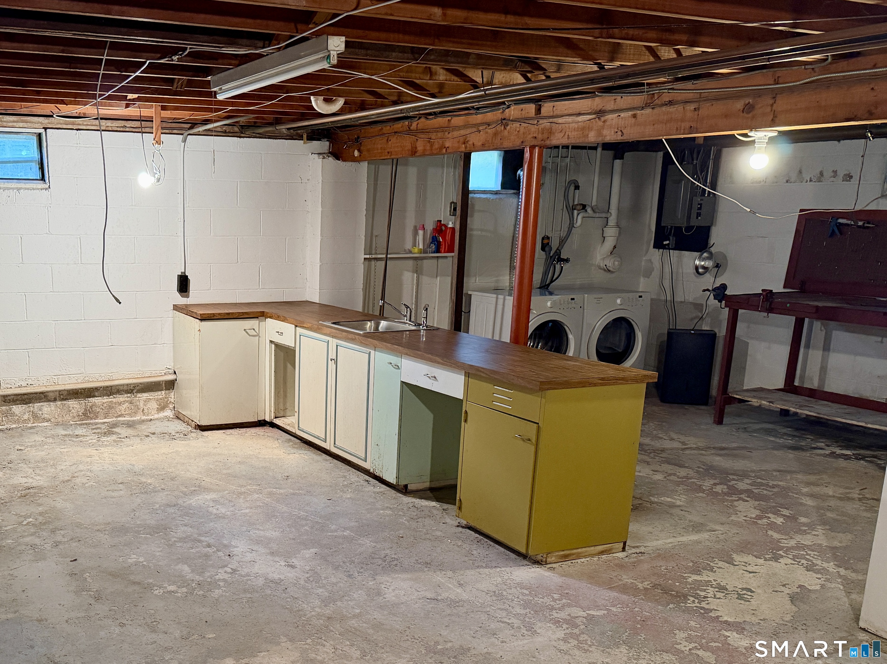 25 Noahs Ln Extension Norwalk CT 06851