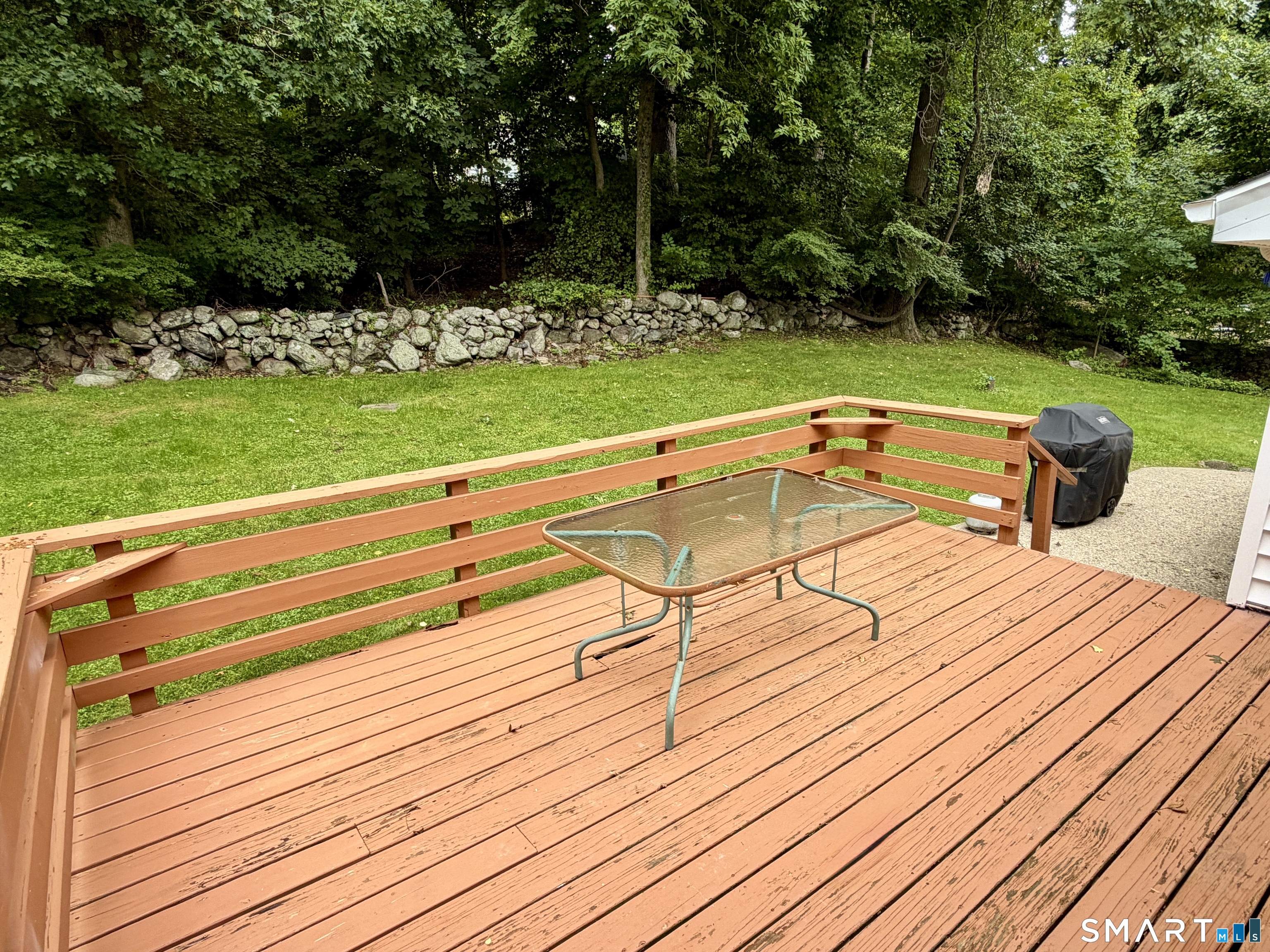 25 Noahs Ln Extension Norwalk CT 06851