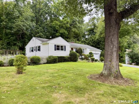 25 Noahs Ln Extension Norwalk CT 06851