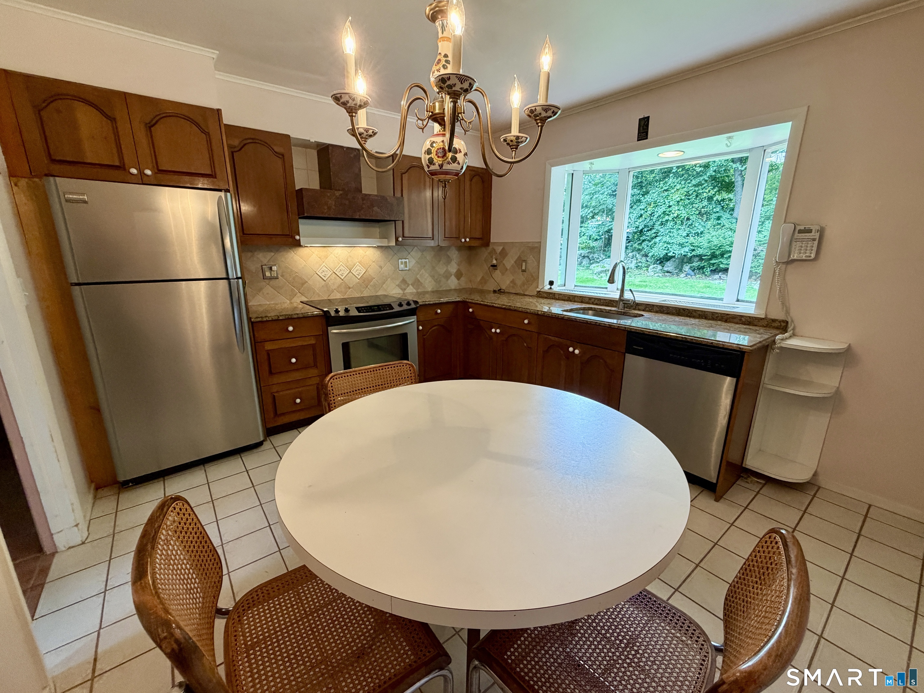 25 Noahs Ln Extension Norwalk CT 06851