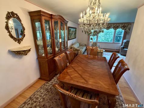 25 Noahs Ln Extension Norwalk CT 06851