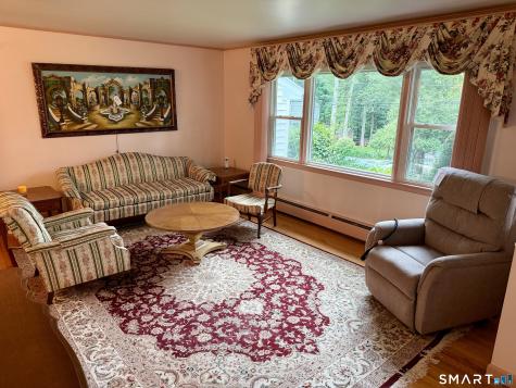 25 Noahs Ln Extension Norwalk CT 06851