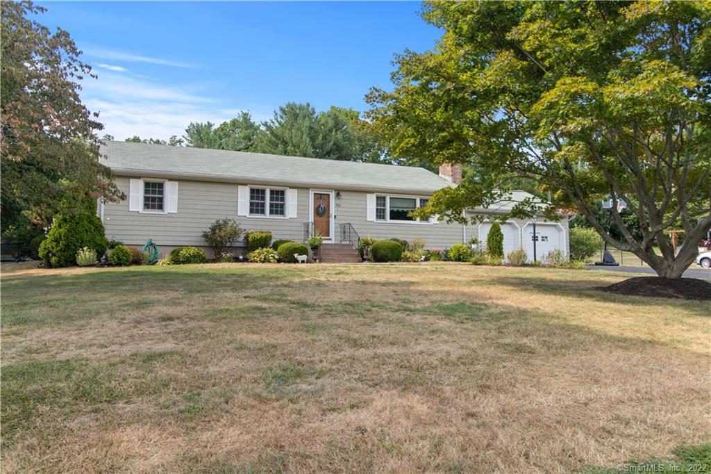 782 Riverside Drive Orange CT 06477