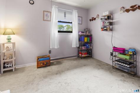 27 Mcintosh Avenue Montville CT 06382
