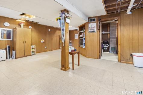 27 Mcintosh Avenue Montville CT 06382
