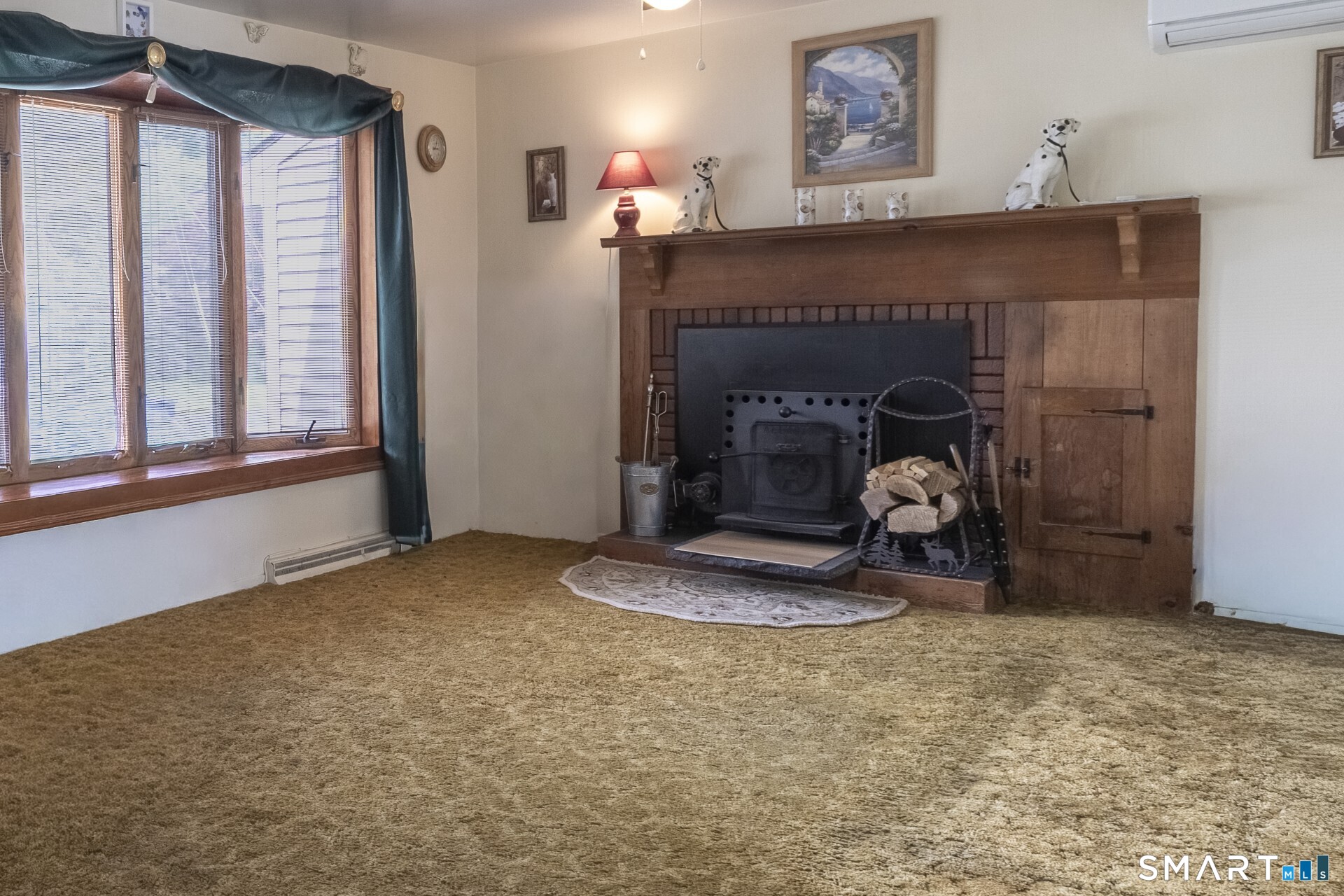 27 Mcintosh Avenue Montville CT 06382