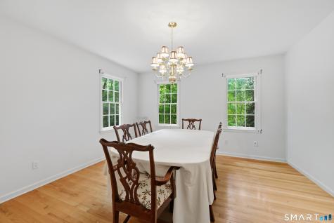 18 Cove Road Brookfield CT 06804
