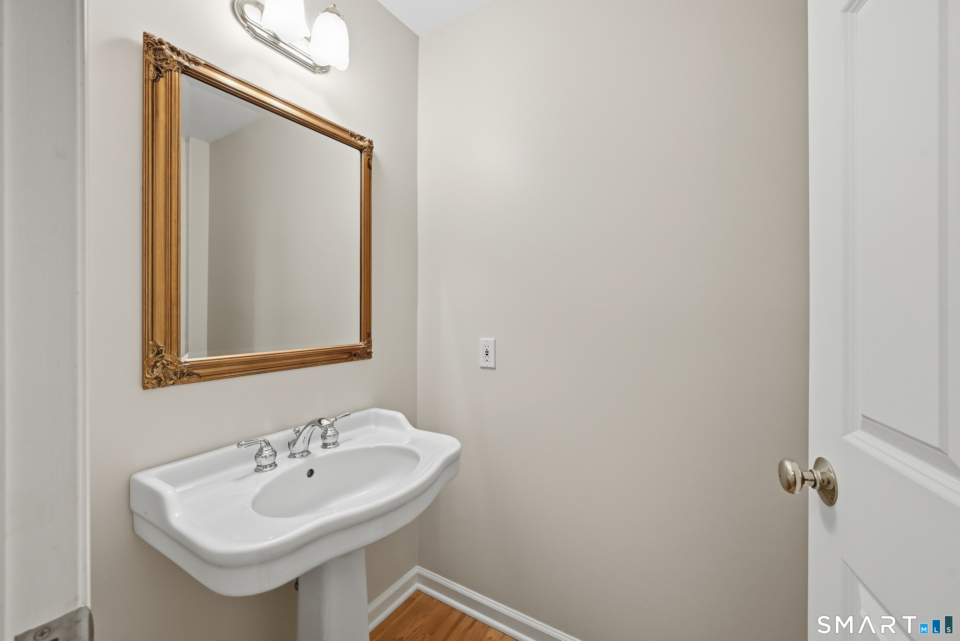 18 Cove Road Brookfield CT 06804
