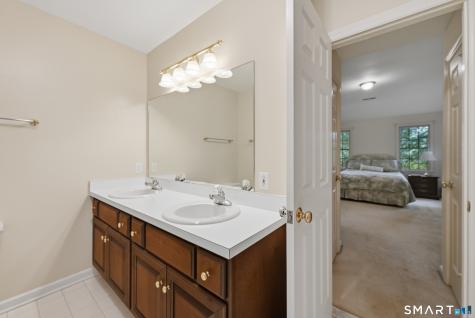 18 Cove Road Brookfield CT 06804
