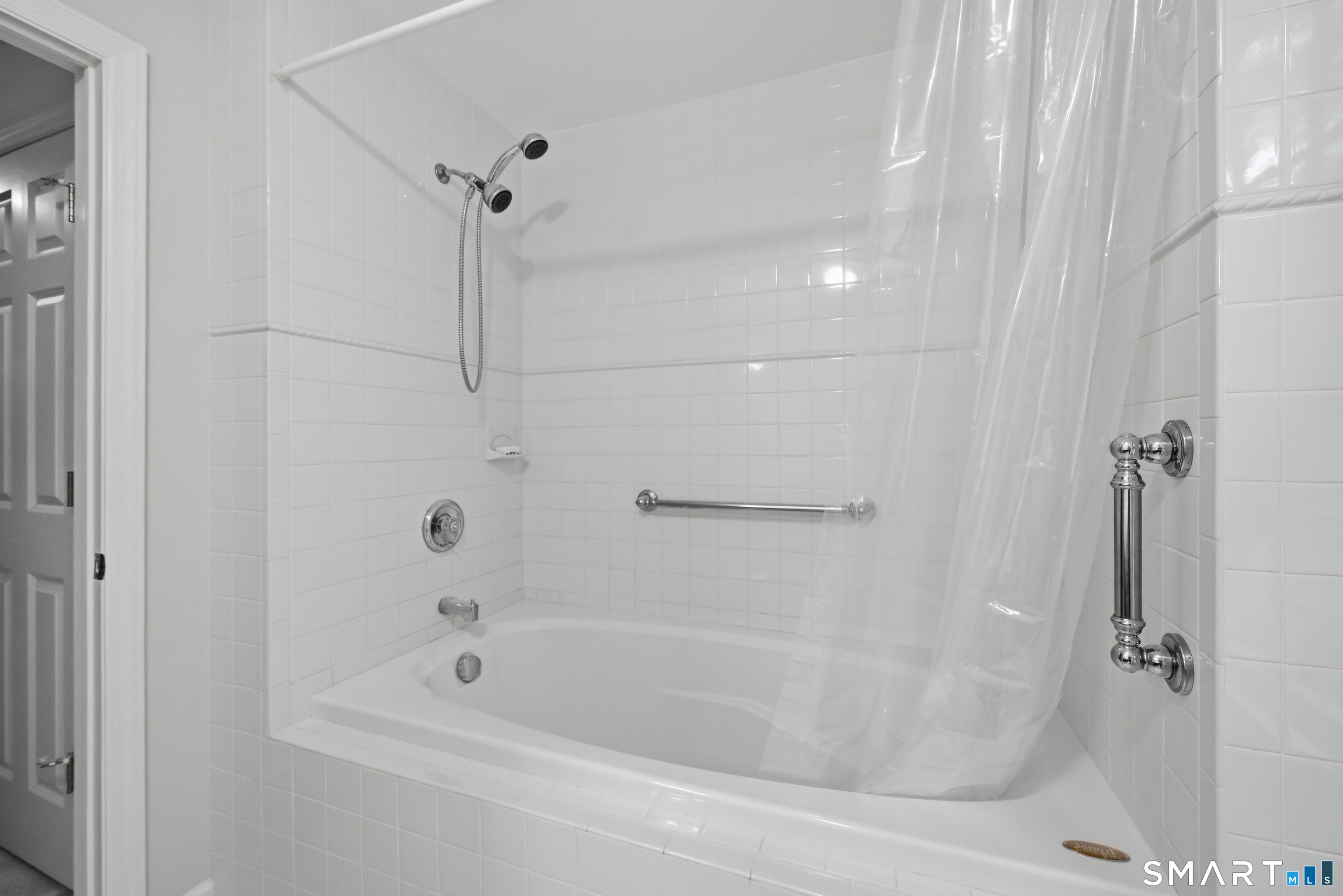 18 Cove Road Brookfield CT 06804